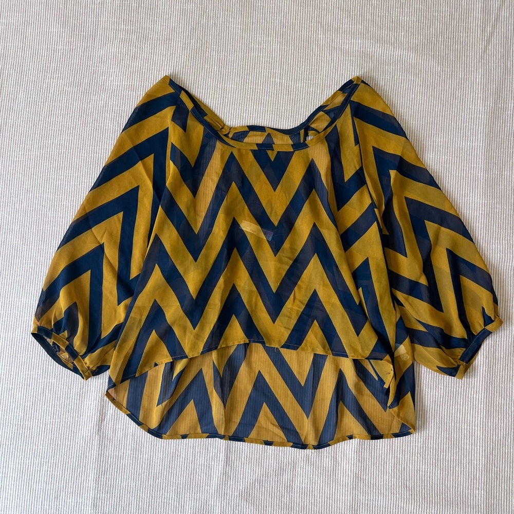 Sheer Chevron Patterned Women's Top - Mustard and Navy
